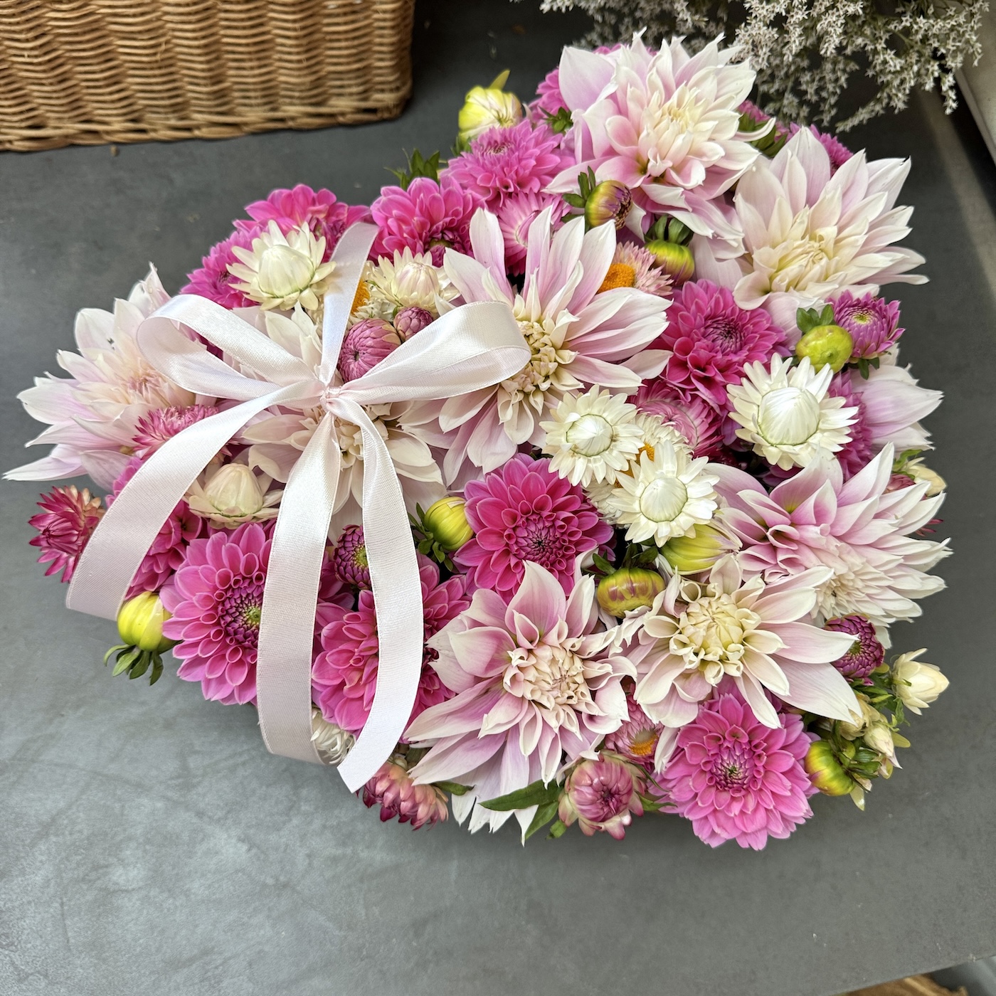 Rosamie - Freshflower Arrangement - Image 2